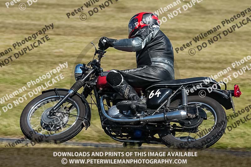 cadwell park;cadwell park photographs;cadwell trackday photographs;enduro digital images;event digital images;eventdigitalimages;peter wileman photography;racing digital images;trackday digital images;trackday photos